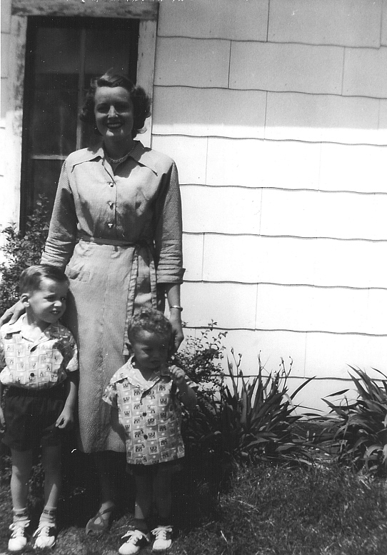 Erick with Mother, Billie Faye, and brother Frankie in 1951