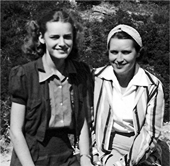 Billie Faye at 15 years with her mother, Beulah Faye Beavers Waller	in 1941